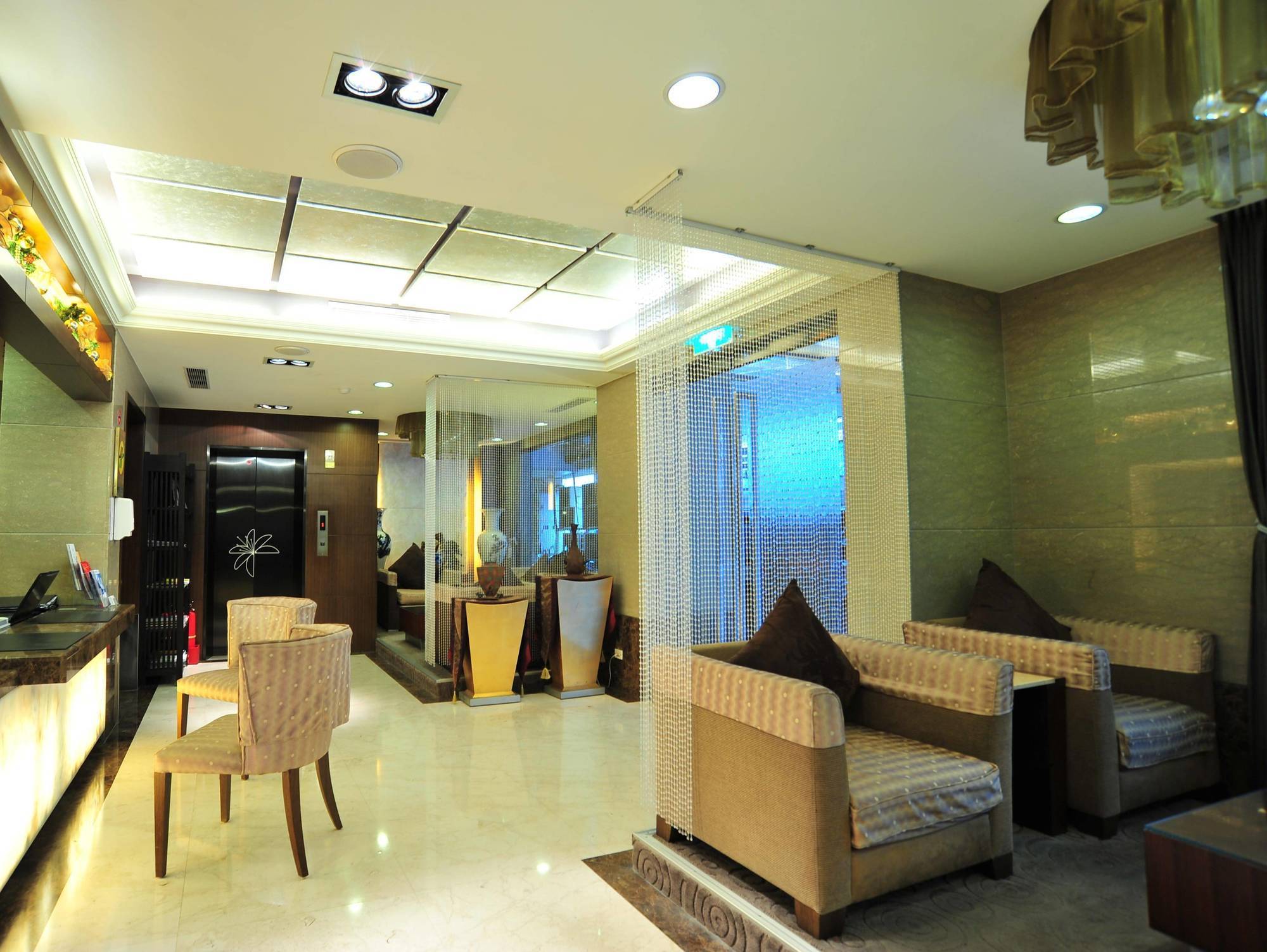 Shin Yuan Celeb Metro Hotel Хсинчу Сити Екстериор снимка